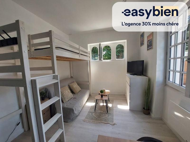 Studio - 14 m² - 1 pièce