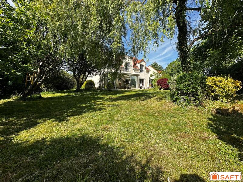 Maison - 165 m² - 7 pièces