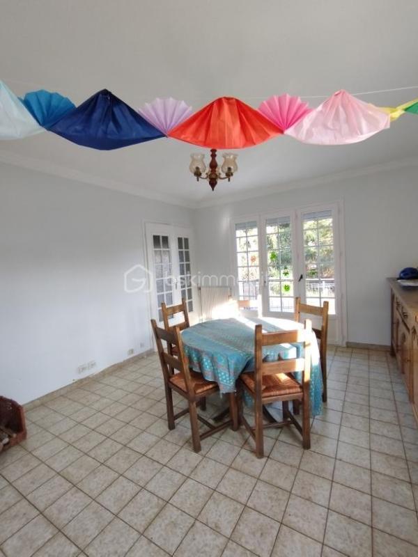 Maison traditionnelle - 123 m² - 6 pièces