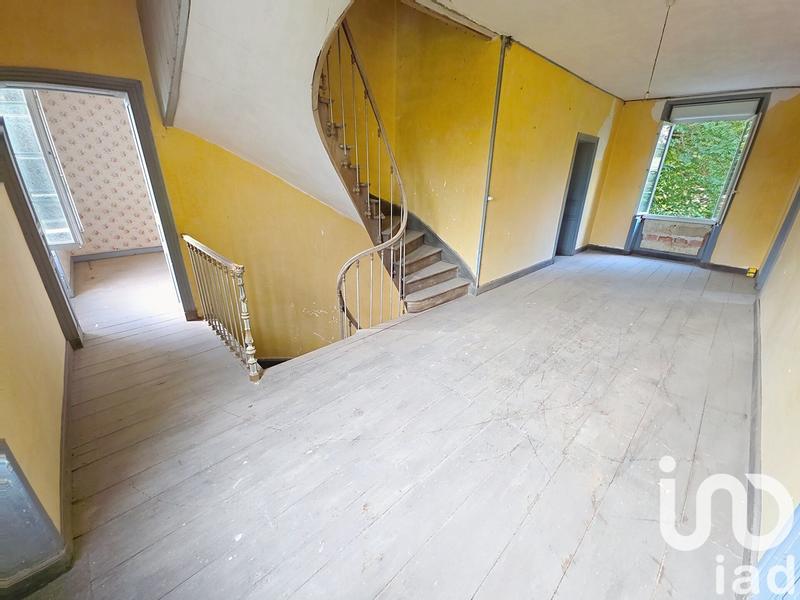 Maison - 390 m² - 12 pièces