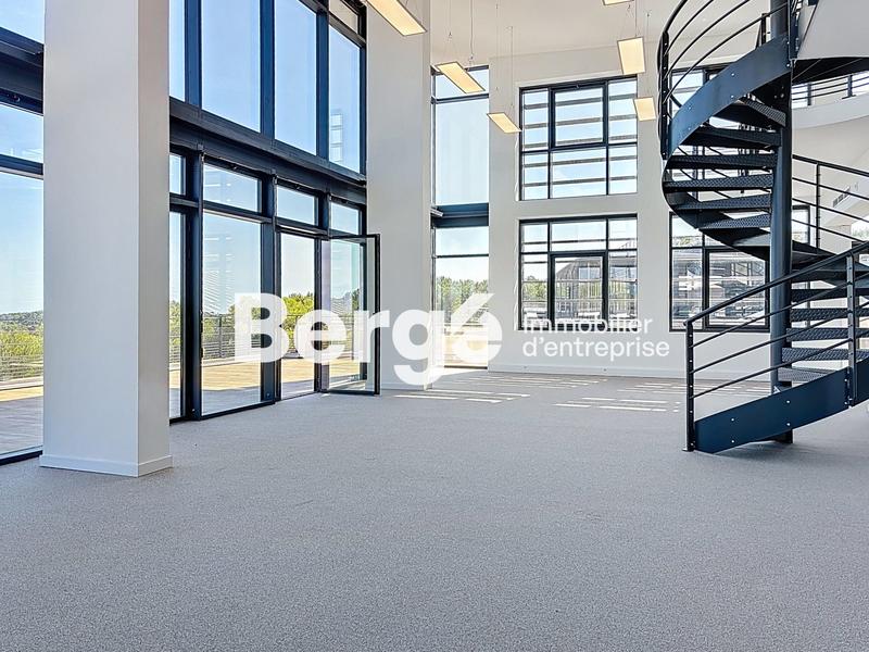 Bureau - 369 m²