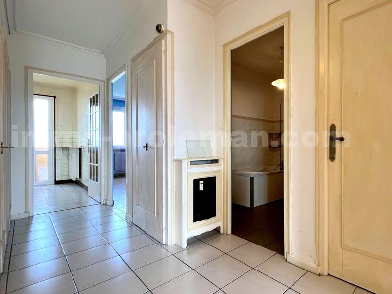 Appartement - 82 m² - 4 pièces