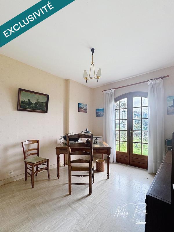 Maison - 200 m² - 9 pièces