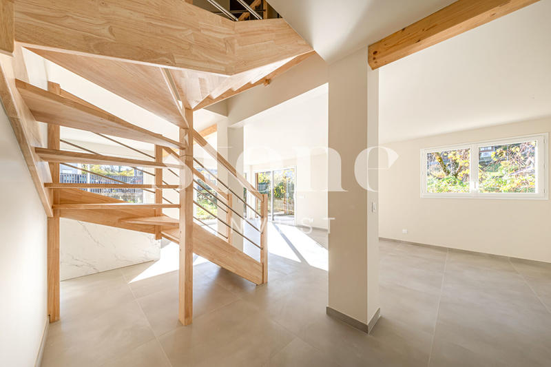 Maison - 120 m² - 5 pièces