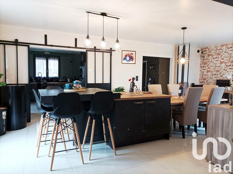 Maison - 140 m² - 5 pièces