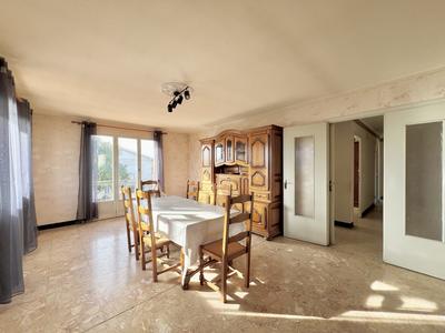 Maison - 172 m² - 5 pièces