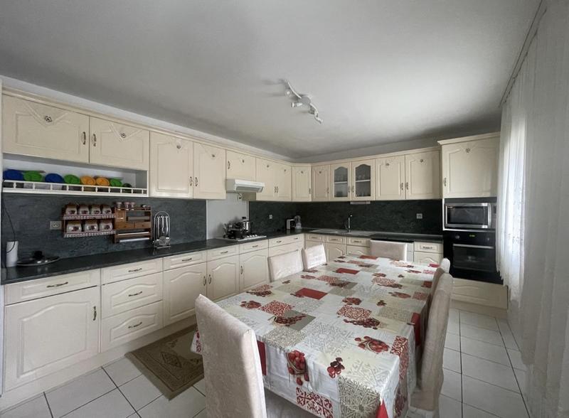 Maison - 152 m² - 7 pièces