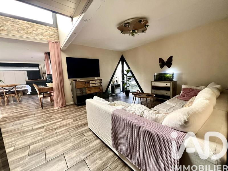 Maison - 152 m² - 6 pièces