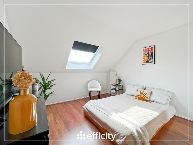 Maison - 195 m² - 8 pièces