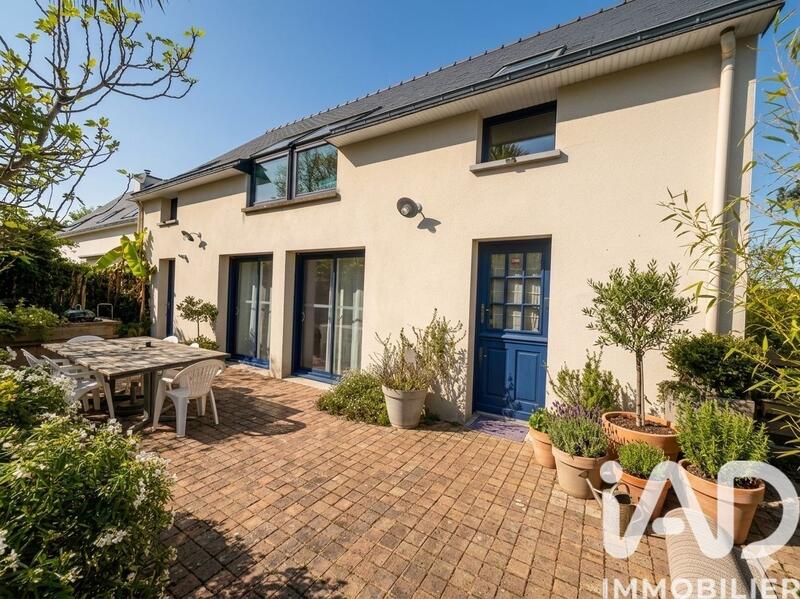 Maison - 144 m² - 5 pièces