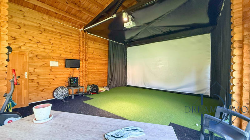 Maison - 271 m² - 9 pièces