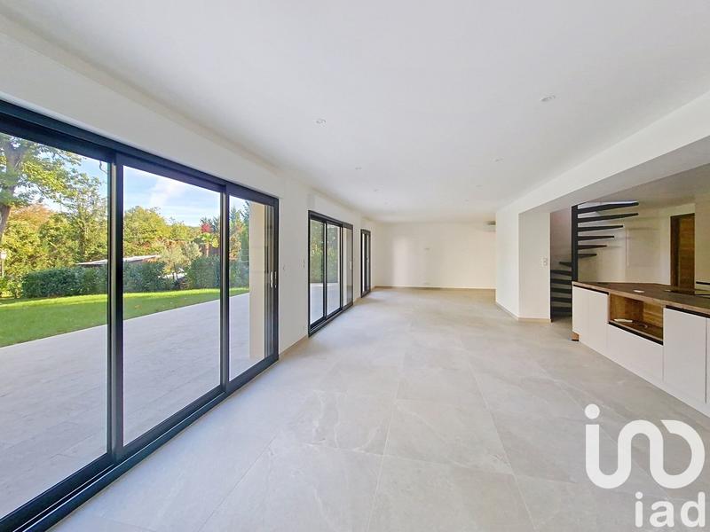 Maison - 175 m² - 5 pièces