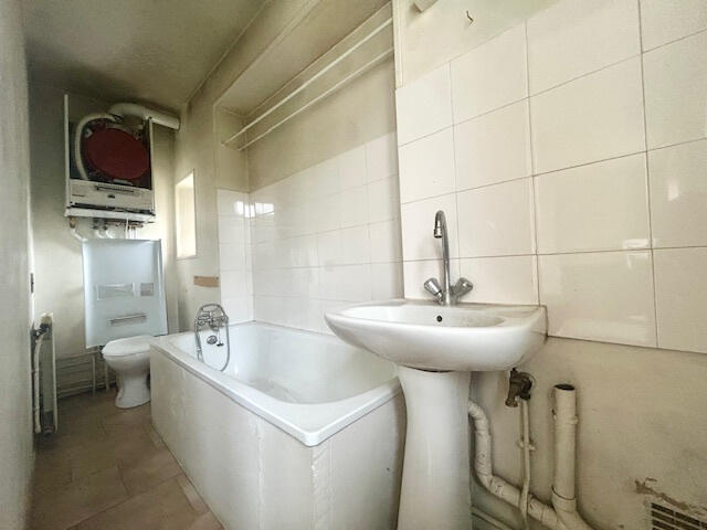 Propriété - 246 m² - 7 pièces