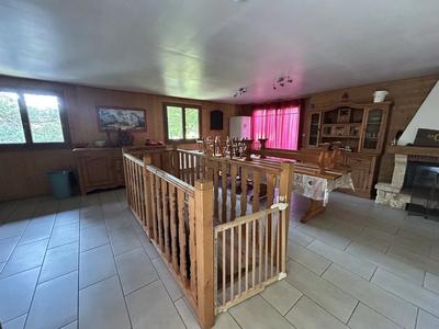 Maison - 107 m² - 6 pièces