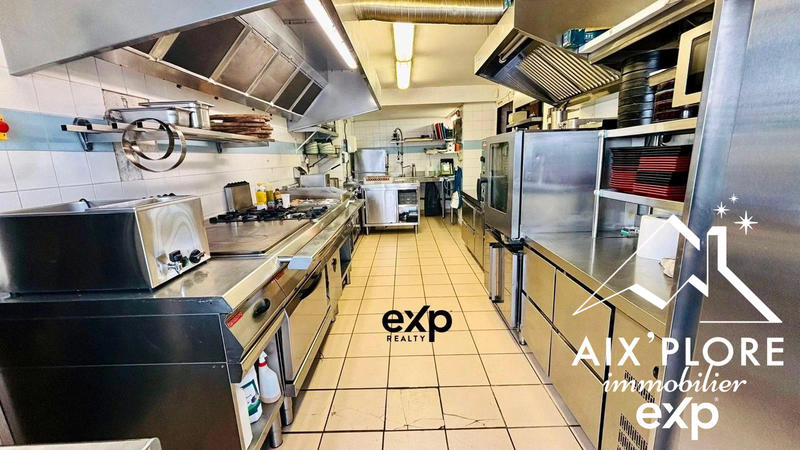 Fonds de commerce - 300 m²