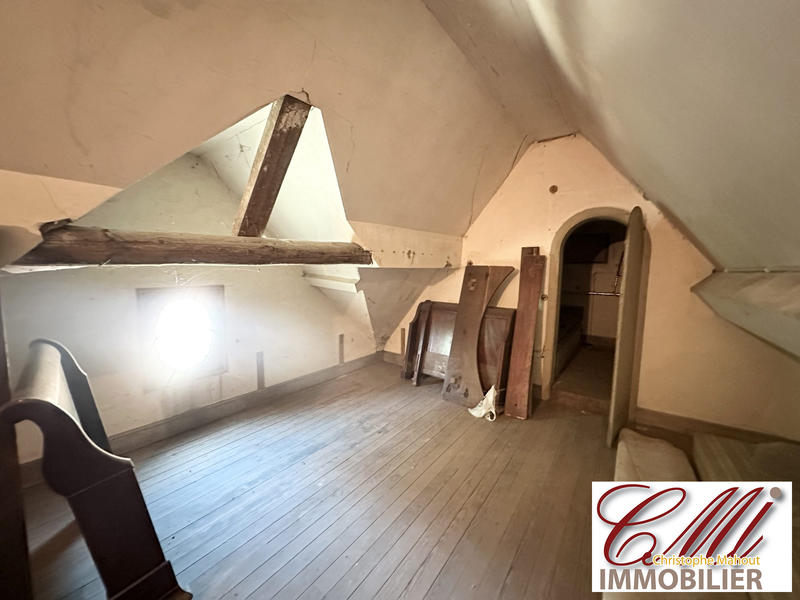 Maison - 405 m² - 12 pièces