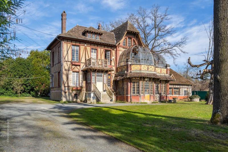 Propriété - 300 m² - 5 pièces