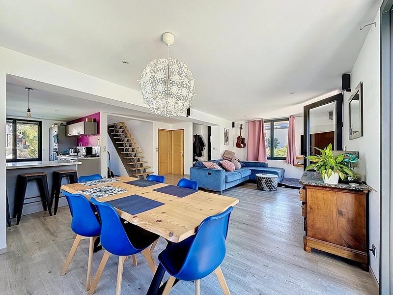 Maison - 104 m² - 5 pièces