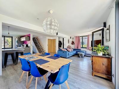 Maison - 104 m² - 5 pièces