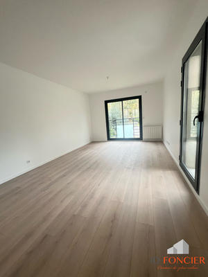Duplex - 94 m² - 4 pièces