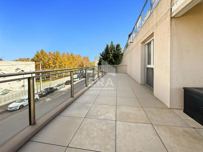 Appartement - 80 m² - 4 pièces