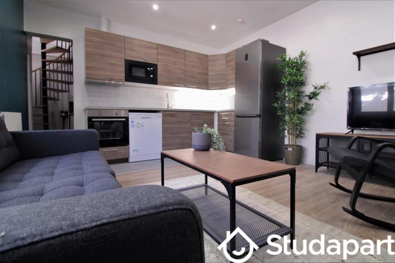 Chambre - 80 m² - 1 pièce