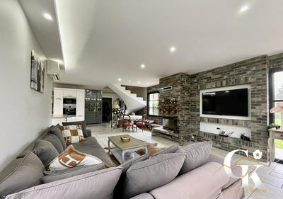 Maison contemporaine - 152 m² - 5 pièces