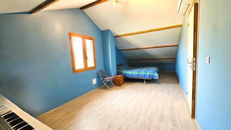 Maison - 143 m² - 7 pièces