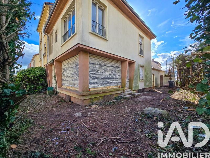 Maison - 121 m² - 7 pièces