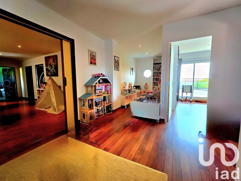 Maison de maîtres - 375 m² - 9 pièces