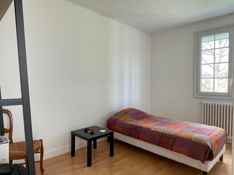 Maison - 230 m² - 6 pièces