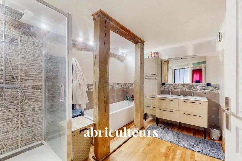 Maison ancienne - 260 m² - 7 pièces