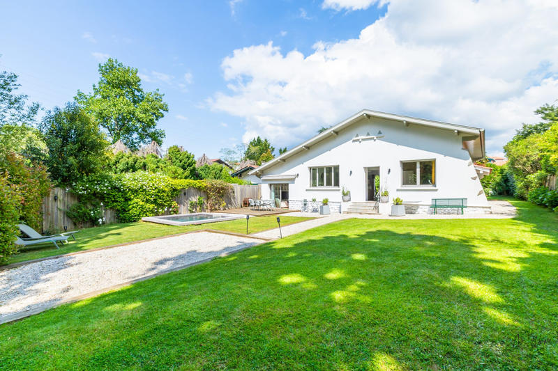 Maison - 160 m² - 6 pièces