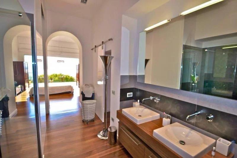 Appartement - 143 m² - 4 pièces