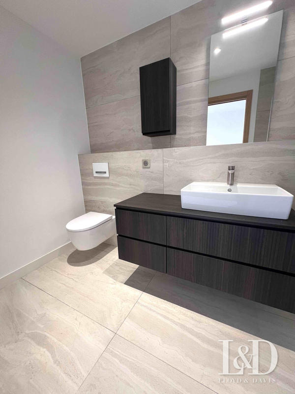 Appartement - 120 m² - 4 pièces