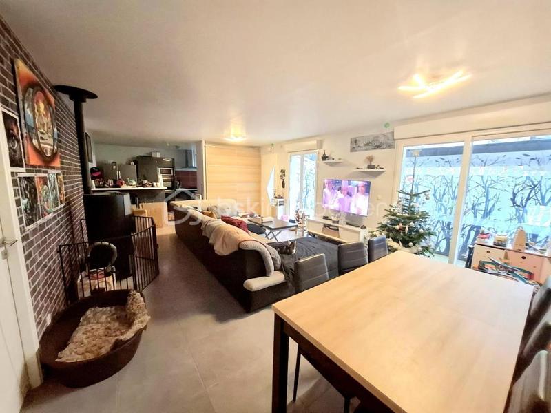 Maison - 99 m² - 4 pièces