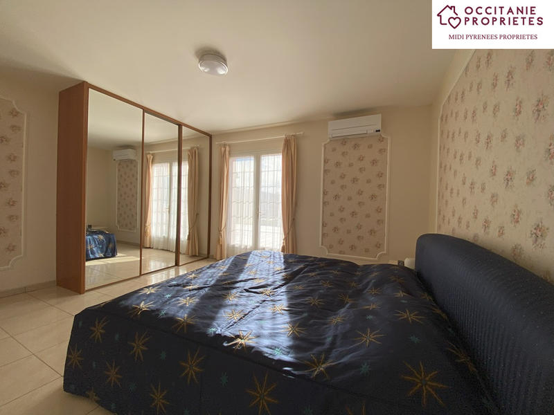 Maison - 211 m² - 5 pièces