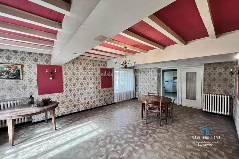 Maison en pierre - 242 m² - 9 pièces