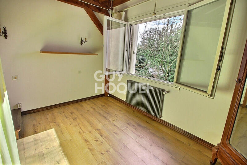 Maison - 159 m² - 8 pièces