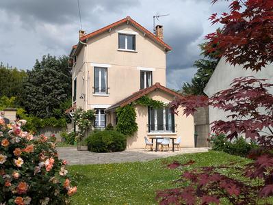 Maison - 123 m² - 6 pièces