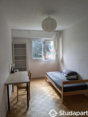 Chambre - 11 m² - 1 pièce