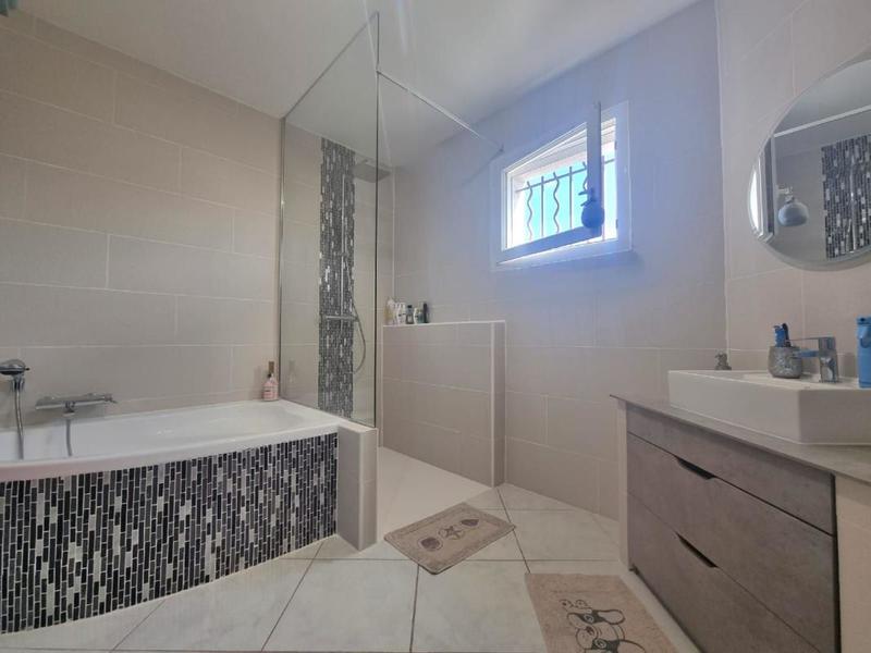 Maison - 130 m² - 4 pièces