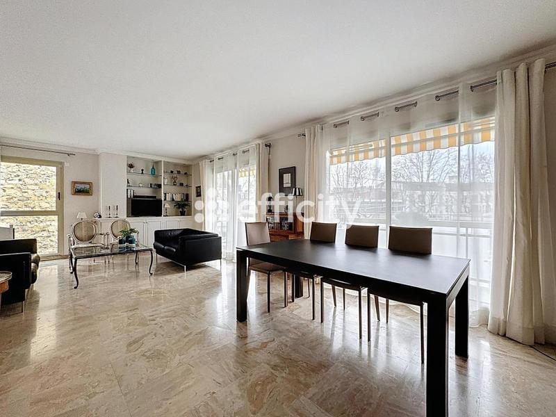 Appartement - 120 m² - 4 pièces