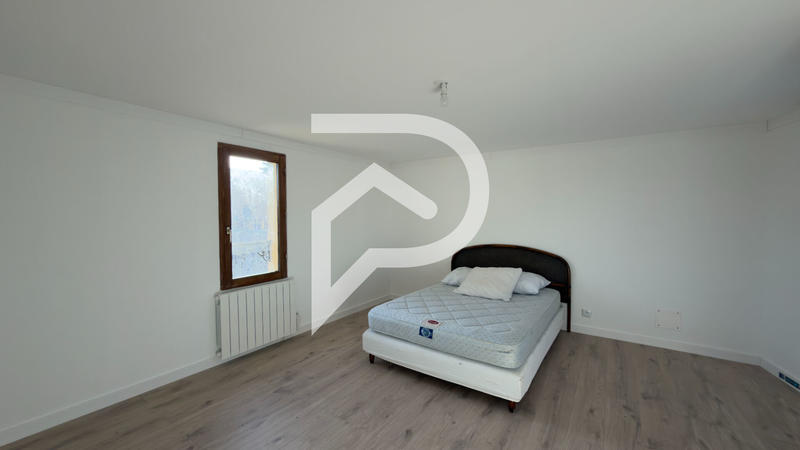 Maison - 83 m² - 5 pièces