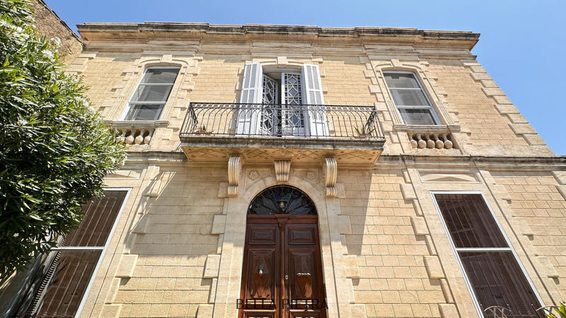 Maison de village - 240 m² - 6 pièces