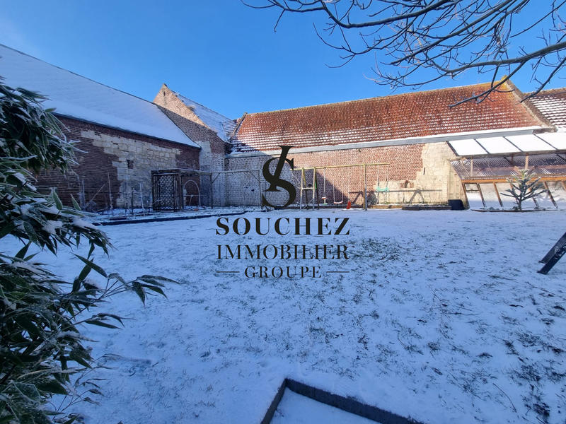 Maison - 250 m² - 8 pièces