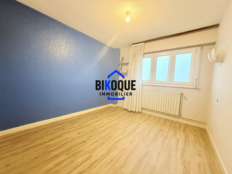 Appartement - 98 m² - 4 pièces