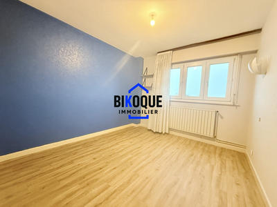 Appartement - 98 m² - 4 pièces