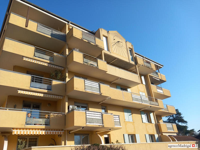 Appartement - 64 m² - 3 pièces