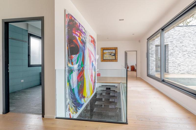 Maison d'architecte - 325 m² - 7 pièces